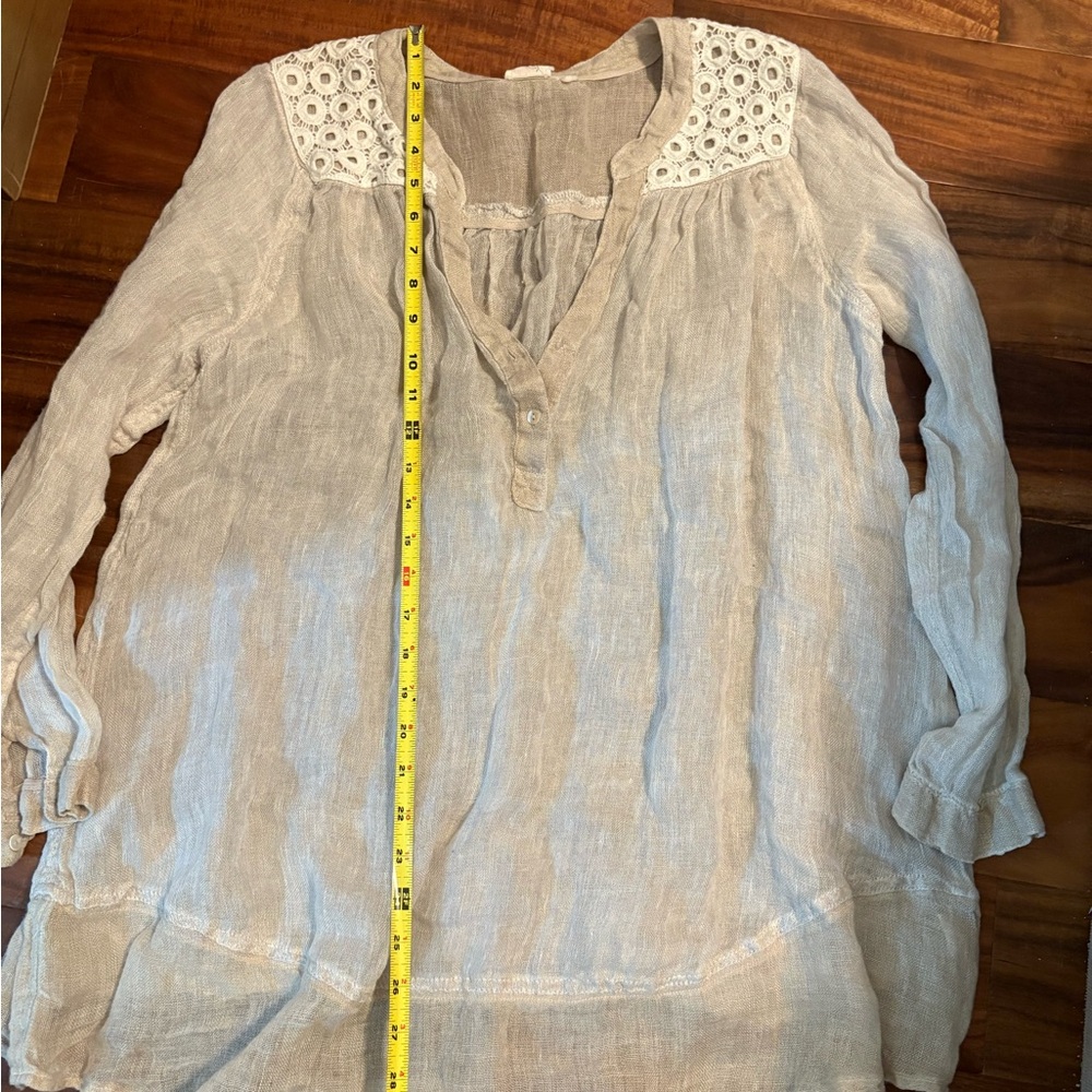 Women's Cream Tunic Top - Picture 2 of 7